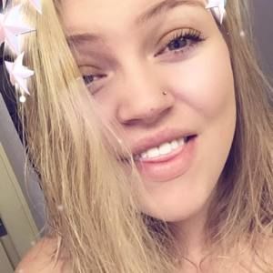 Meet your Posher, Maddie